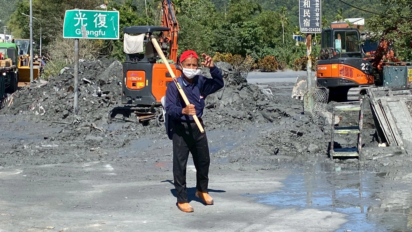 花蓮馬太鞍溪溢流 臺灣區會復臨志工超人挺進災區